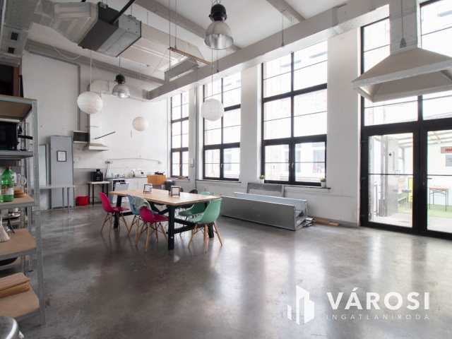 Amerikai életérzés Óbudán szenzációs, 1000 m2 loft irodában