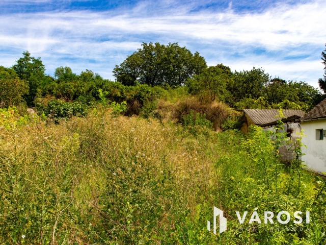 Optimális méretű telek az új otthonának!