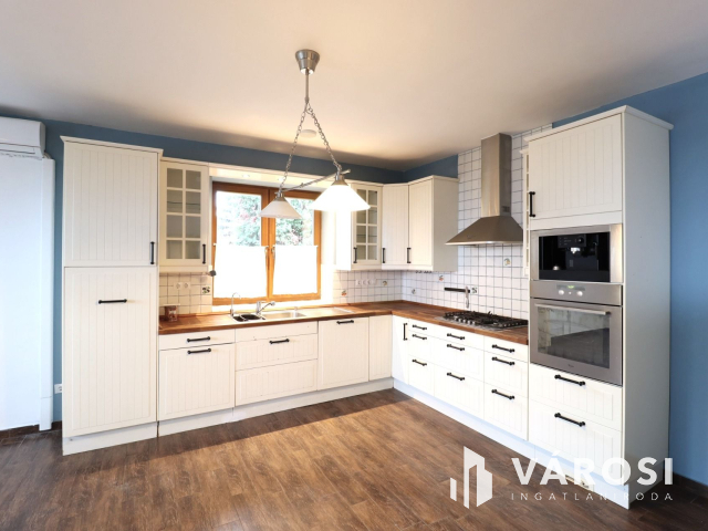 Panorámás kilátás - Családi ház eladó Győrújbaráton