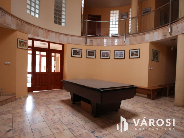 Befektetésre alkalmas irodaház eladó!