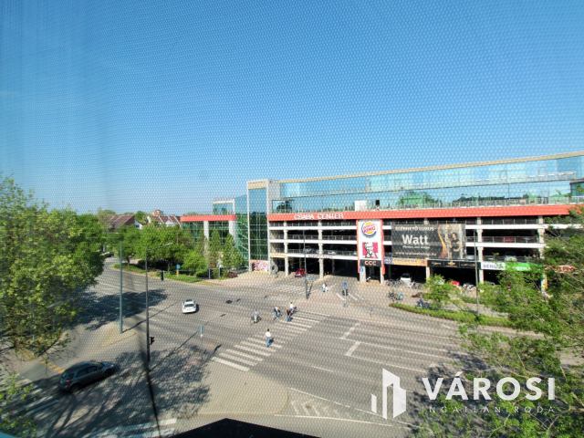 Nappali+3 háló a belvárosban