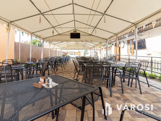 Bejáratott pizzéria, étterem meglévő ügyfélkörrel eladó!