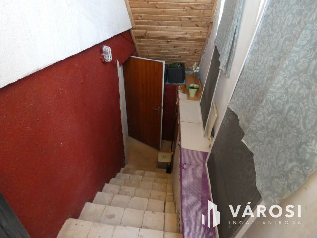 Ecséri templomrom (Révfülöp) közelében nyaraló eladó