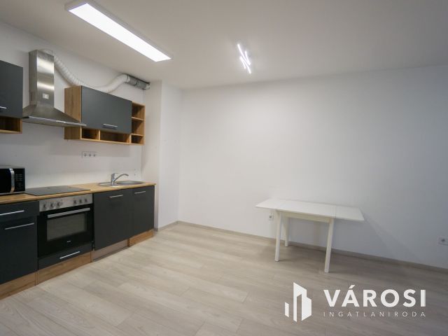 Belvárosi lakás, exkluzív házban