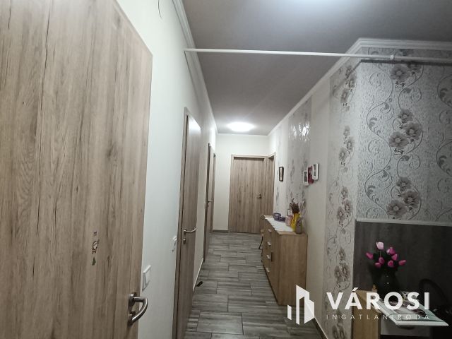 Újszerű ikerház fél Szigetszentmártonban!