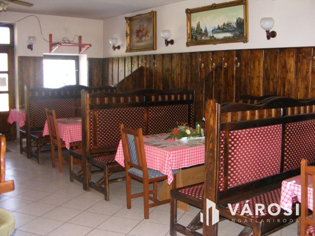 Szép kertben két nagy ingatlan egy áráért Csabrendeken