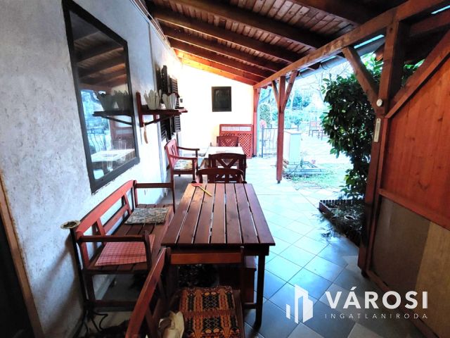 Szép kertben két nagy ingatlan egy áráért Csabrendeken