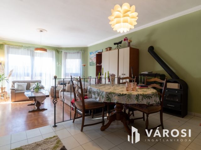 Családi ház és apartman egyben-kiváló befektetési lehetőség