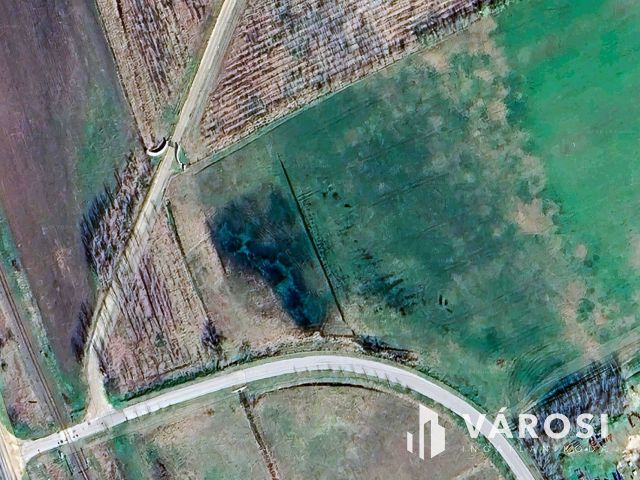 Ipari tevékenységre vagy majornak alkalmas telek