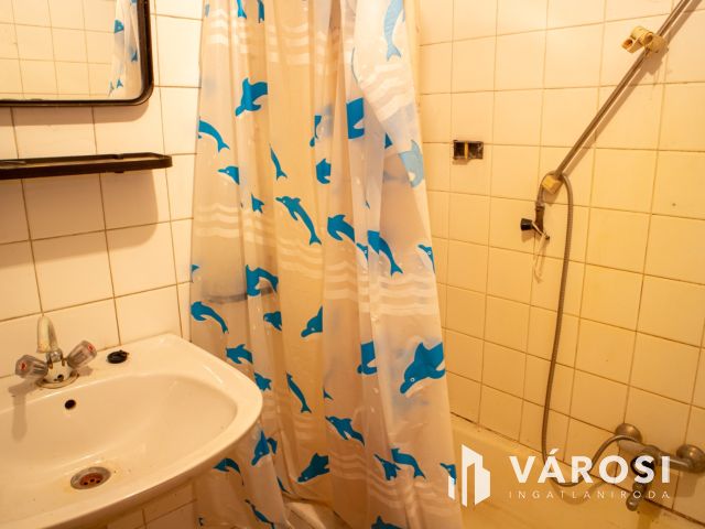 Dávodon tornácos sváb ház eladó