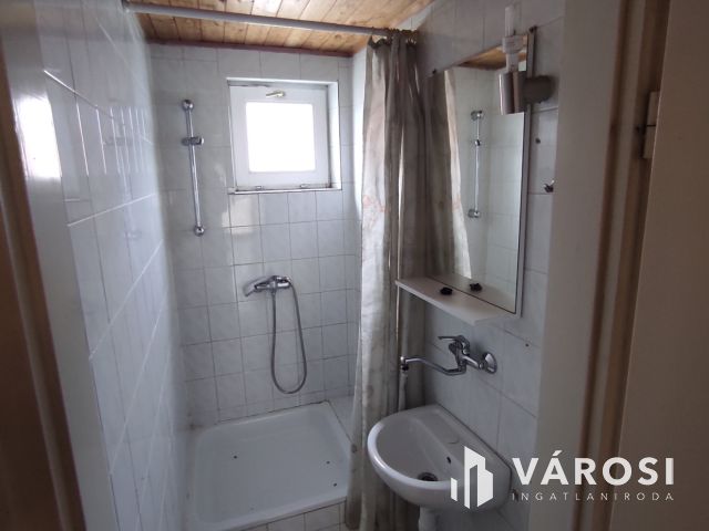 Badacsony oldalában családi ház kedvező áron eladó