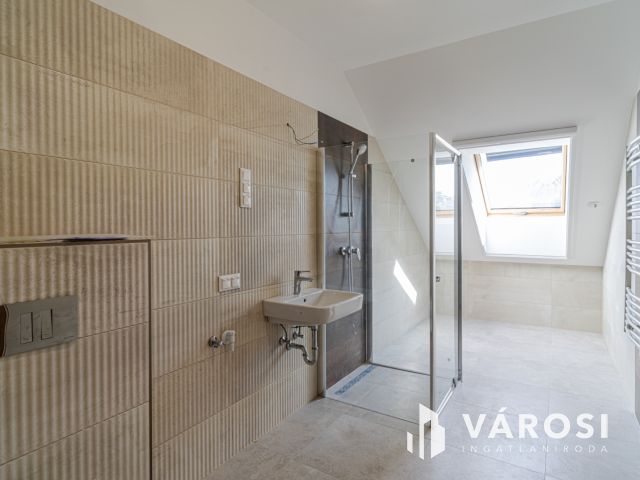 Penthouse a belváros szélén