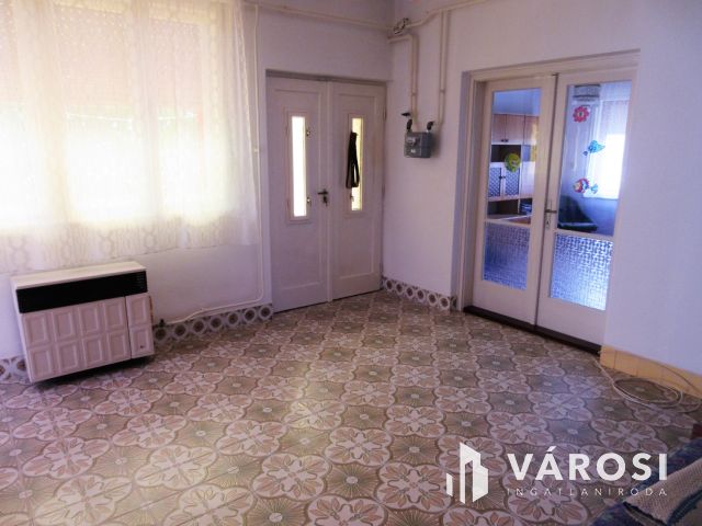 Szuper téglaház Tótkomlóson – akár két generációnak is!