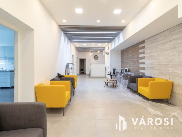 26 m2-es fogászati rendelő felszerelve, berendezve Újbudán