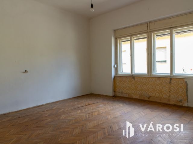 2 lakásos nagypolgári ház Dunaszekcsőn eladó