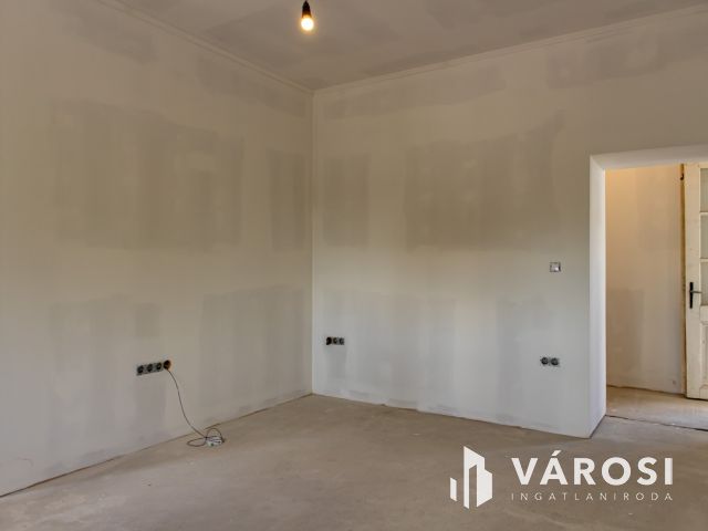 2 lakásos nagypolgári ház Dunaszekcsőn eladó