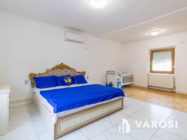 Tip-top kis ház békésen