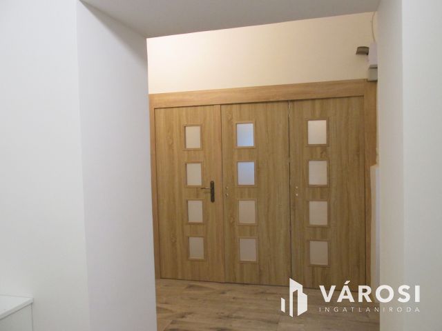 Nagypolgári ház társasházi lakásokká alakítva