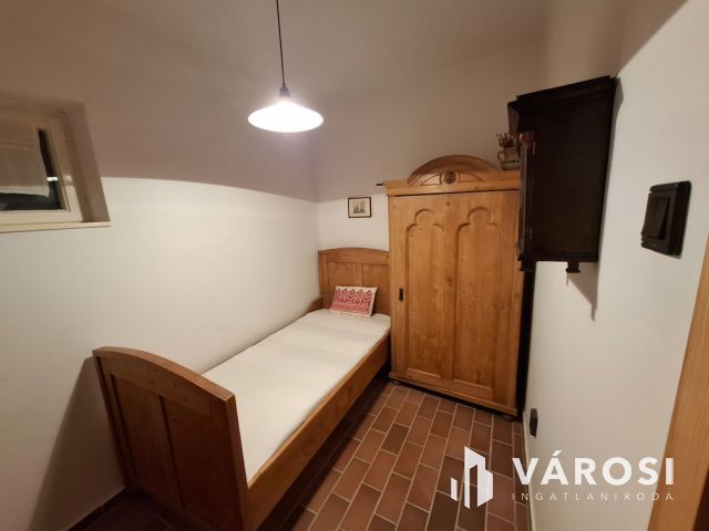 Badacsonyi nyaraló teljes és örök balatoni panorámával eladó