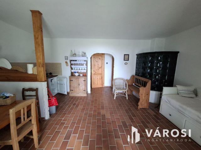 Badacsonyi nyaraló teljes és örök balatoni panorámával eladó