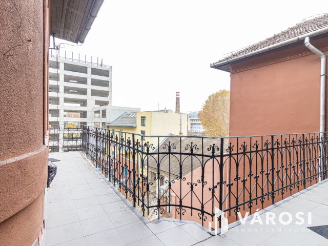 70 m2-es lakás beépíthető tetőtérrel!