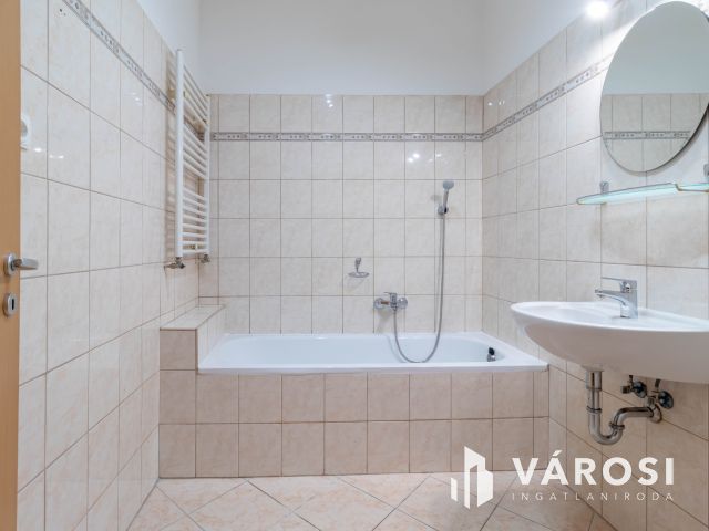 37 m2-es kiváló állapotú iroda Pesterzsébet központjában