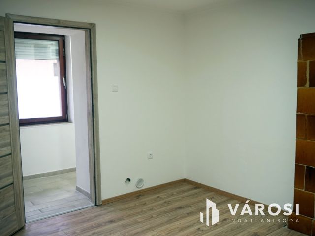 Igényesen felújított családi ház kiváló környezetben!