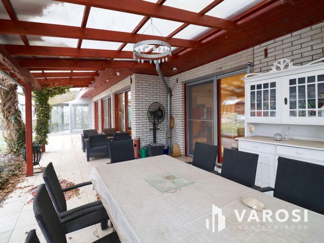 Kiadó természetközeli családi ház