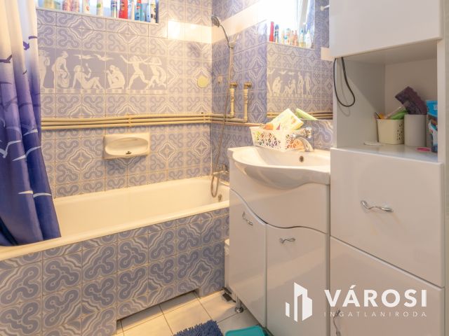 Algyői 4 szobás ikerház