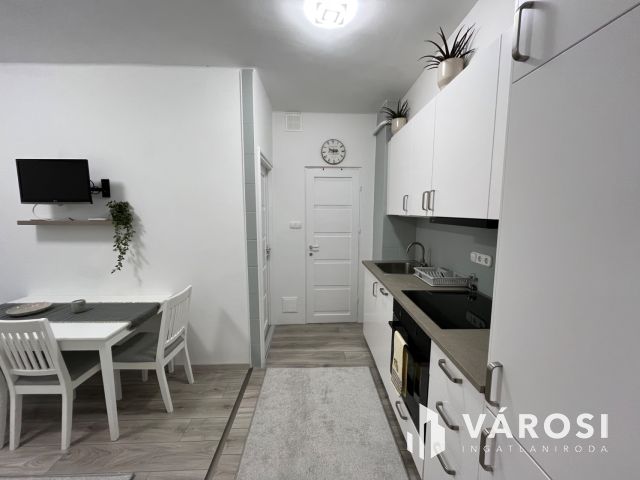 Hajdúszoboszlói, Nagyon Cool Kis Lakás, Nagy Terasszal!