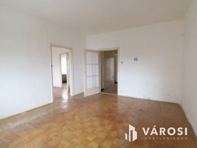 A TIK közvetlen szomszédságában !