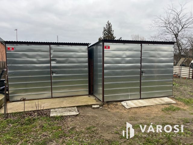 Debreceni Csinos 2 szobás Ház, Filagóriával, Tárolókkal!