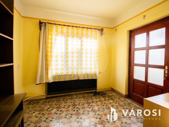 Nagy ház, jó elrendezés Kétsopronyban