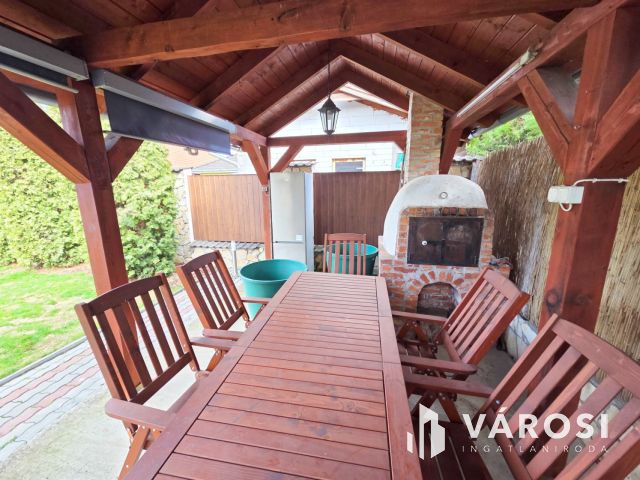 Minden igényt kielégítő családi ház Szigethalmon