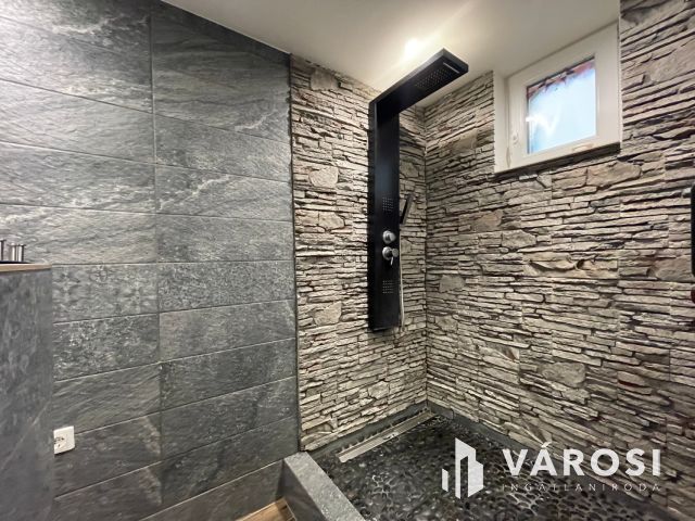 Felújított családi ház Békésen, a Körös szomszédságában