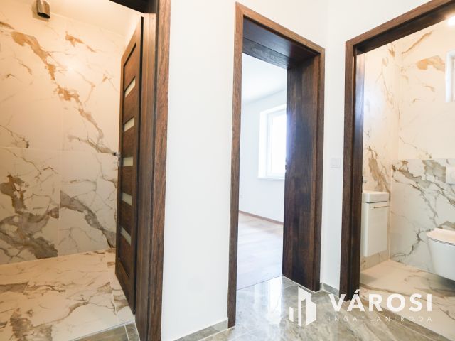 Remek ikerház maximális felszereltséggel!