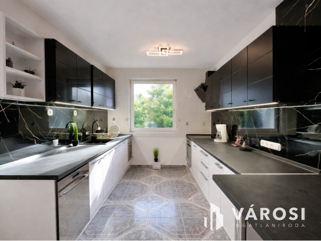 Debrecen-Nagyerdő kiemelt övezetében lakás ELADÓ