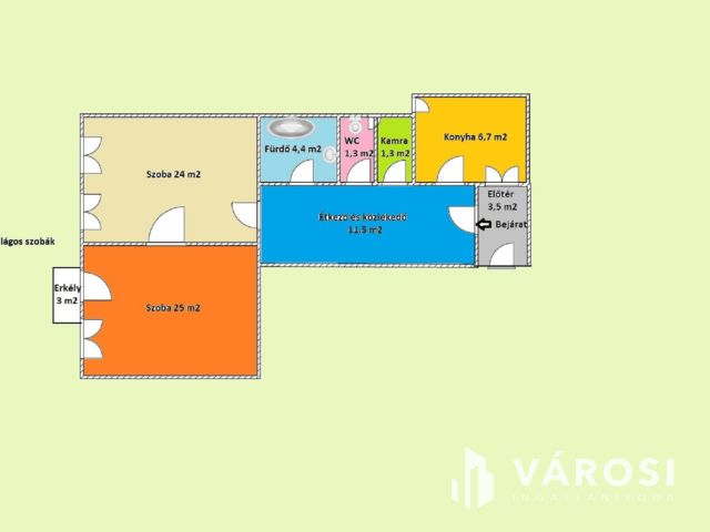 Világos erkélyes polgári lakás a VII. kerületben