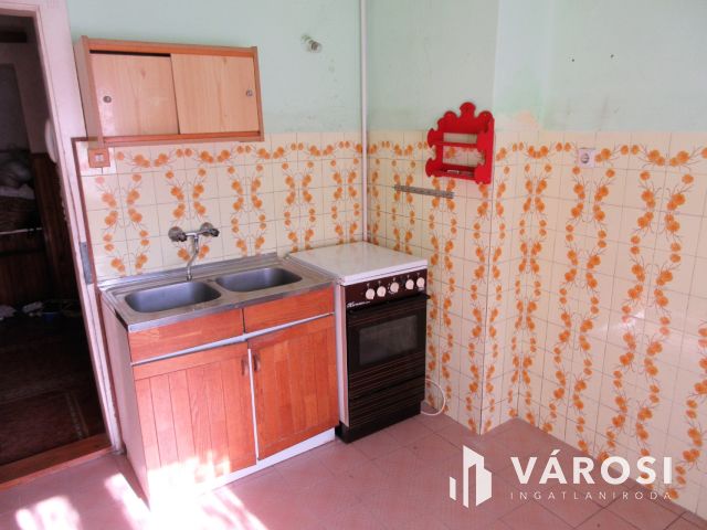 Orosházi társasház, GARÁZS az Árban!