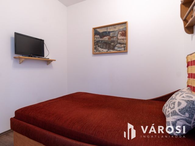 Két lakrészes családi ház Szabadifürdőn