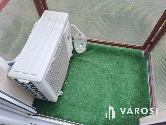 Újkerti 3 szobás panel lakás kiadó