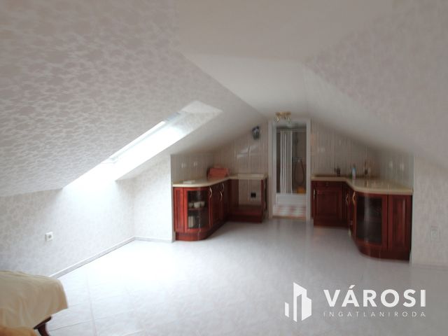 Privát élettér és wellnes-Exkluziv ház a Magdolnavölgyben