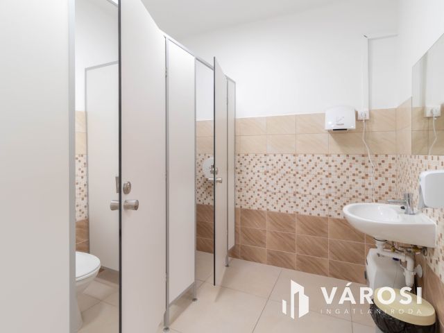 64 m2-es, három helyiséges iroda Fáy utcai irodaépületben