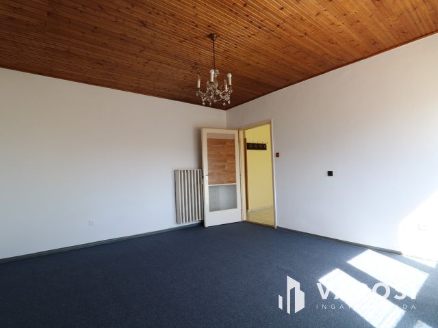 Csorna központjában téglalakás