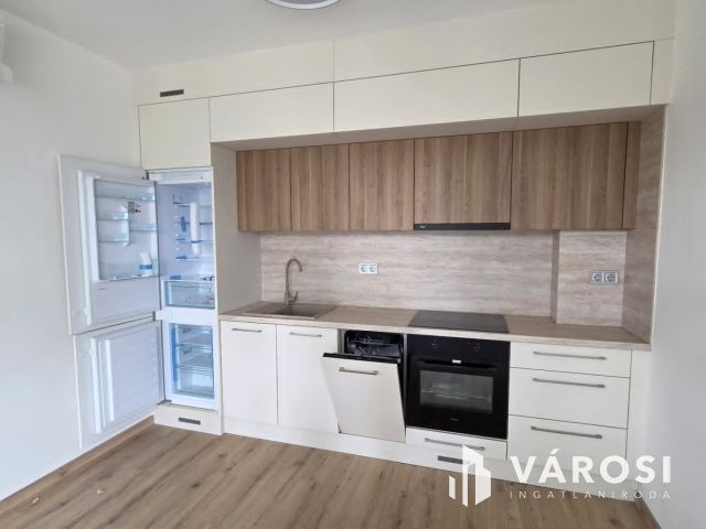 Új, Belvárosi, Berendezett premium lakás-Debrecenben