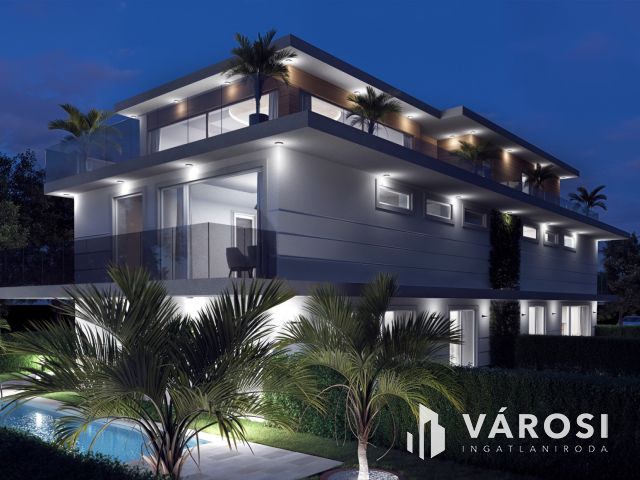 Medencés luxus penthouse lakás Sóstón eladó
